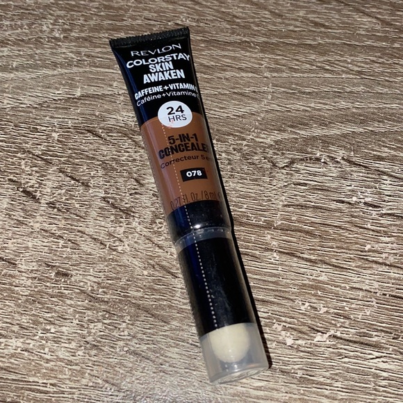 Revlon Color Stay Skin Awaken 5-In-1 Concealer 078 Truffle w/ Caffeine - Picture 1 of 4